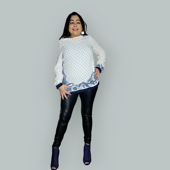 Suzy Shier Boxy White and Blue Long Sleeve Blouse - Picture 10 of 11